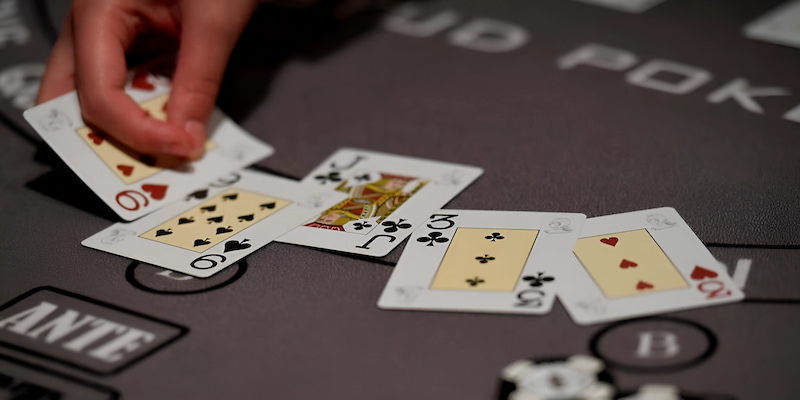 Học Nghệ Thuật Trong Cách Chia Bài Poker Tại Nhà Cái Bj88 Lưu ý khi thực hiện chia bài